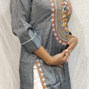 Women’s/Girl’s Cotton Blend Straight Cut Embroidered Kurti